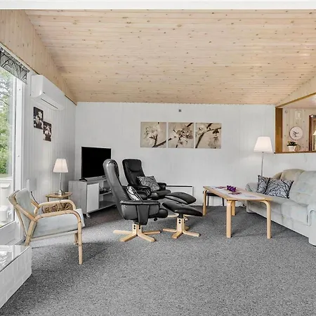 M328-idestrup-hvidtjornvaenget-23 * Boto By